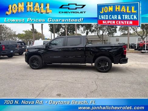 Used 2025 Chevrolet Silverado 1500 Custom image 6