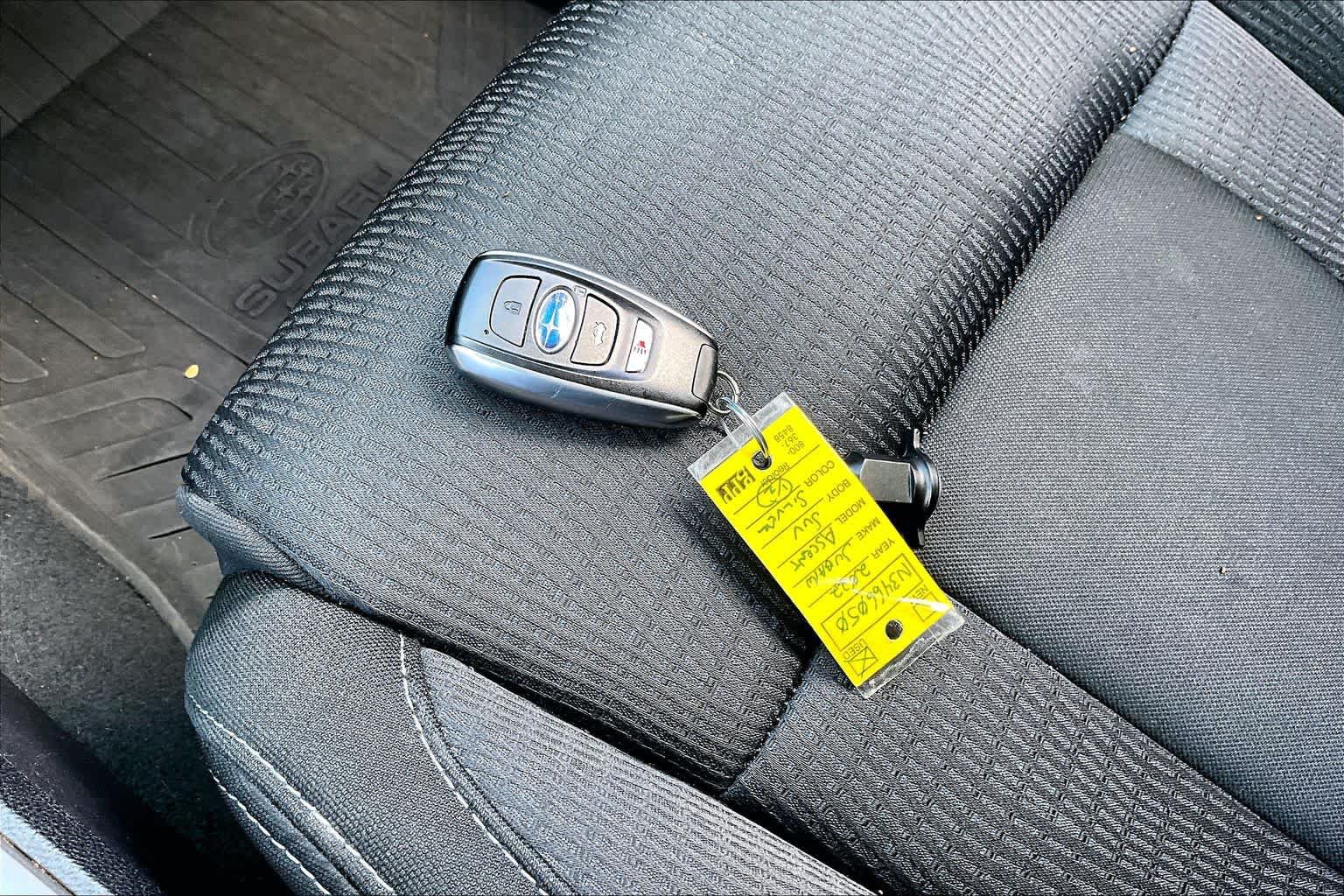 Used 2022 Subaru Ascent Premium w/ Convenience Package AWD/4WD image 15