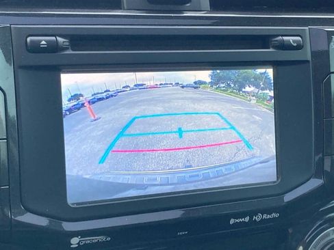 Used 2019 Toyota 4Runner TRD Off-Road Premium AWD/4WD image 23