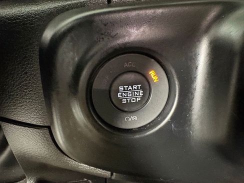 Used 2023 Jeep Wrangler Unlimited w/ Cold Weather Group AWD/4WD image 27