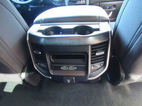 Used 2019 RAM 1500 Big Horn AWD/4WD image 15