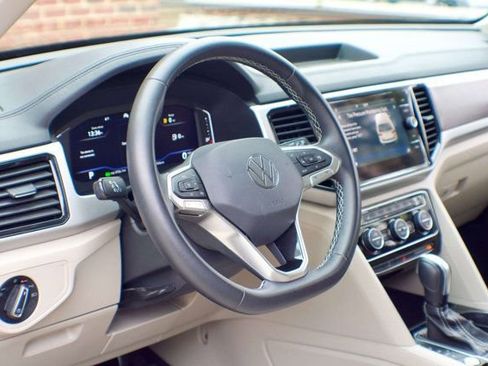Used 2022 Volkswagen Atlas SE image 19