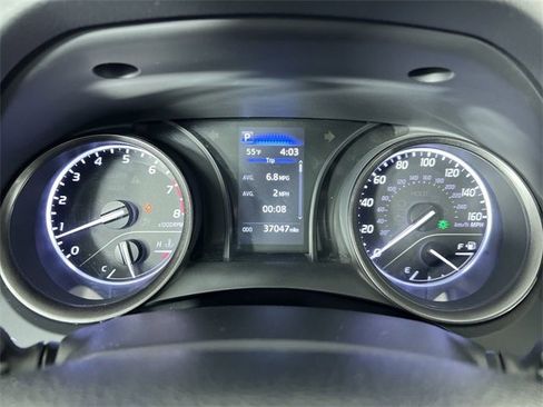 Used 2022 Toyota Camry SE image 11