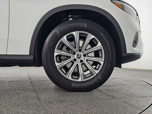 Certified 2025 Mercedes-Benz GLC 300 image 10