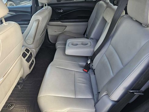 Used 2017 Honda Pilot EX-L image 12