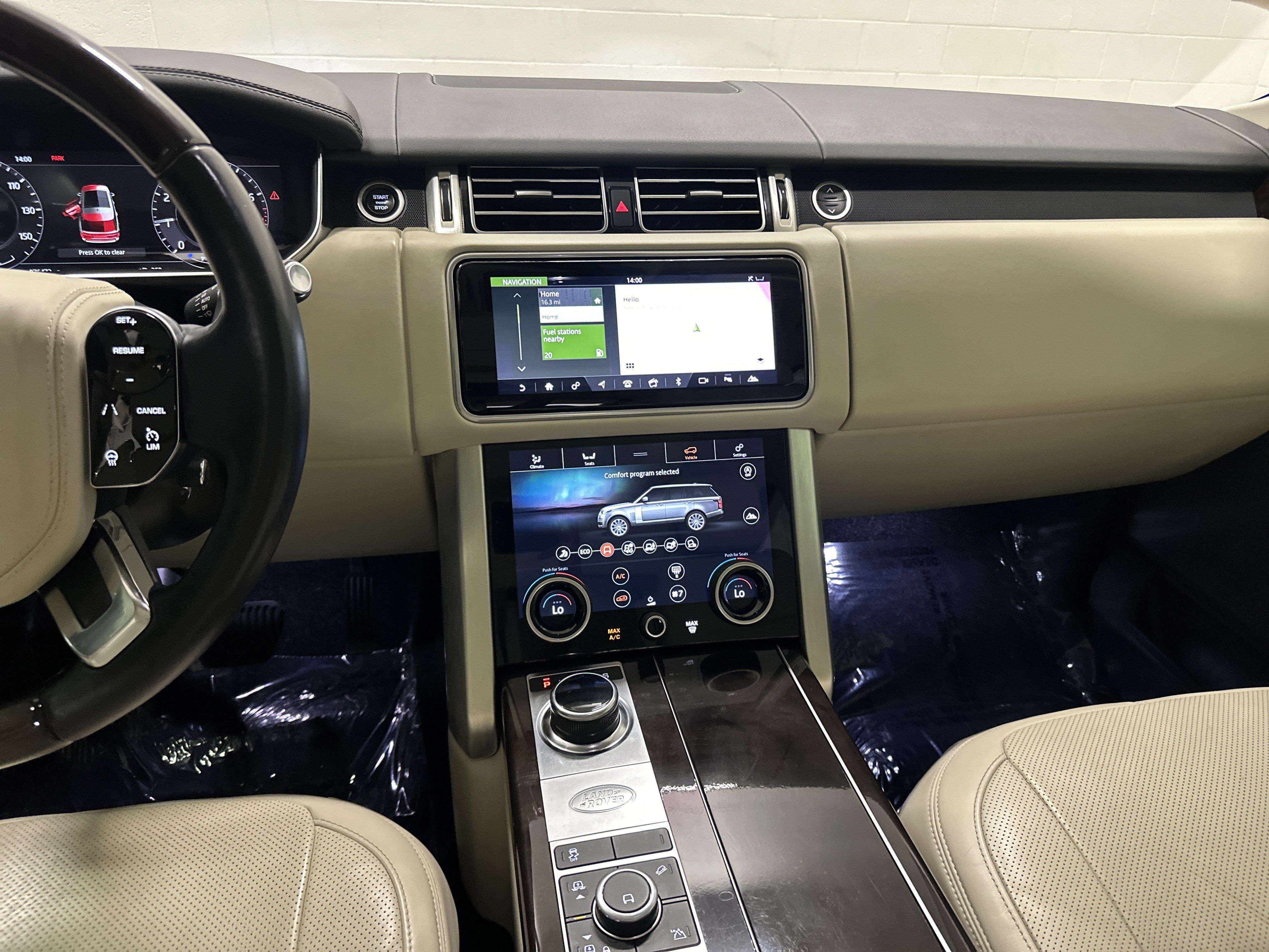Used 2020 Land Rover Range Rover HSE AWD/4WD image 30