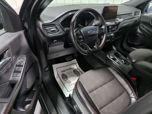 Used 2023 Ford Escape ST-Line Select AWD/4WD image 6