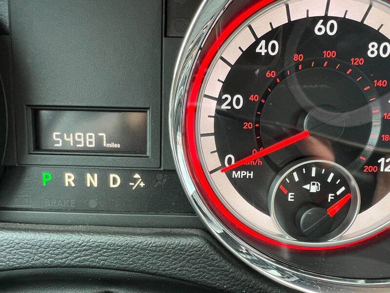 Used 2017 Dodge Grand Caravan SE FWD image 23