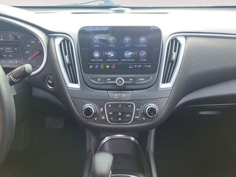 Used 2023 Chevrolet Malibu LT image 11
