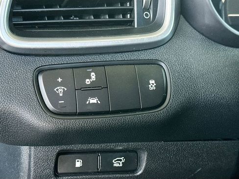 Used 2020 Kia Sorento EX FWD image 11