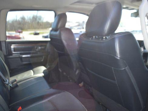 Used 2018 RAM 3500 Laramie w/ Convenience Group AWD/4WD image 23