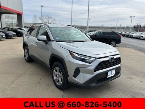 Used 2025 Toyota RAV4 XLE image 2