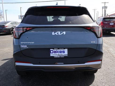 New 2026 Kia Sportage EX image 6
