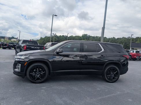 Used 2022 Chevrolet Traverse LS FWD image 8