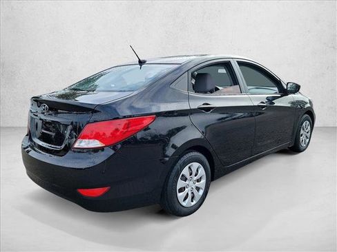 Used 2016 Hyundai Accent SE image 5