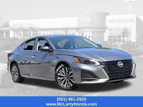 Used 2024 Nissan Altima 2.5 SV FWD image 20