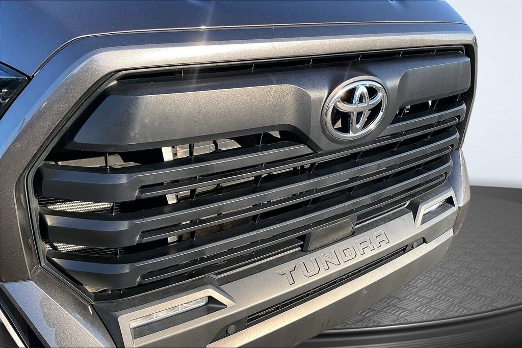Used 2025 Toyota Tundra SR5 w/ SR5 Convenience Package AWD/4WD image 34