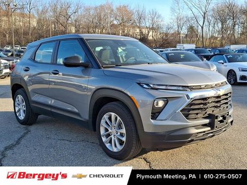 Certified 2024 Chevrolet TrailBlazer LS FWD image 2