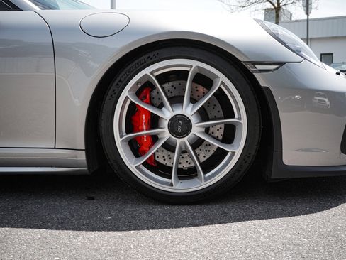 Used 2018 Porsche 911 GT3 w/ Sport Chrono Package image 15