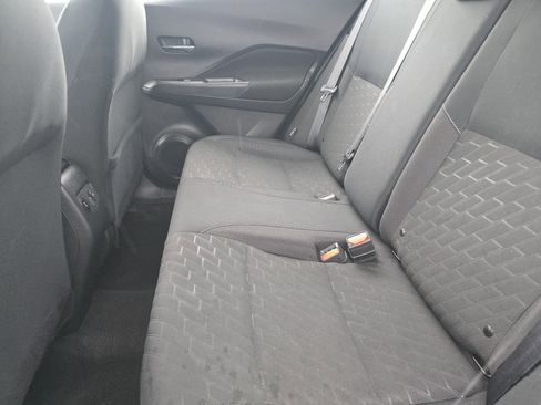 Used 2024 Nissan Kicks SV image 9