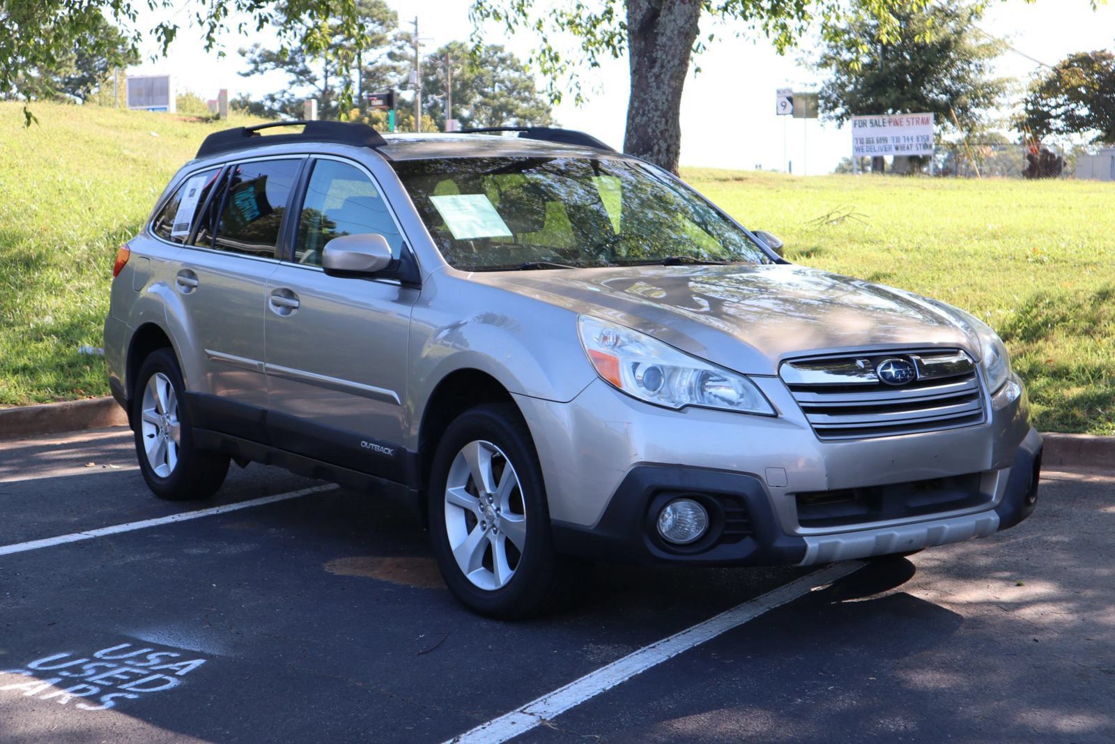 Used 2014 Subaru Outback 3.6R Limited AWD/4WD image 3