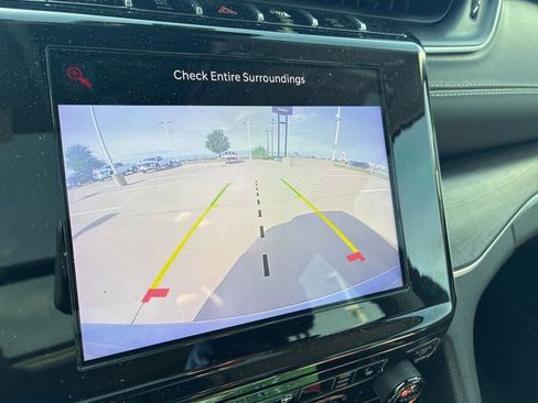 Used 2022 Jeep Grand Cherokee Limited image 11