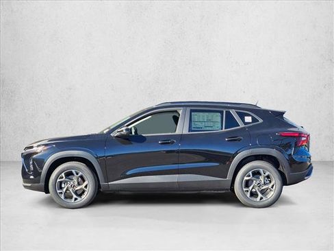 New 2026 Chevrolet Trax LT w/ Driver Confidence Package image 5