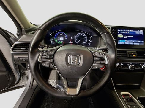 Used 2022 Honda Accord Touring image 13