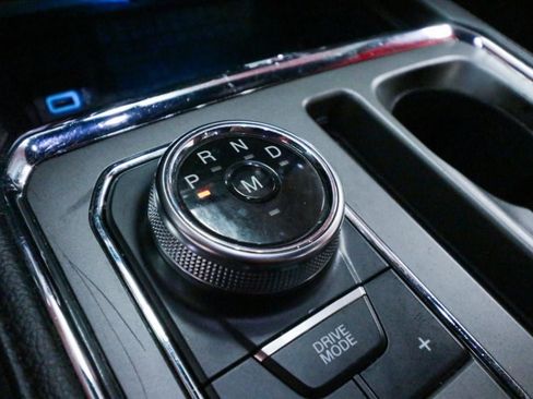 Used 2019 Ford Expedition XLT w/ Equipment Group 202A RWD image 22