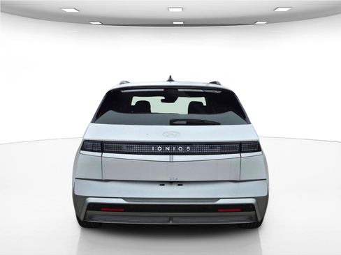 New 2026 Hyundai Ioniq 5 Limited image 7