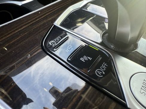 Used 2019 BMW X7 xDrive50i w/ Premium Package image 34