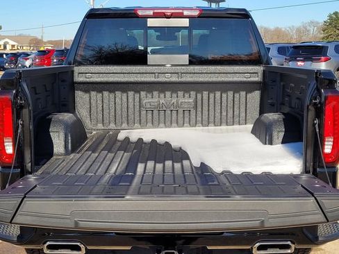 New 2026 GMC Sierra 1500 Denali image 9