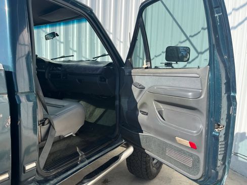Used 1993 Ford F250 4x4 Regular Cab image 11