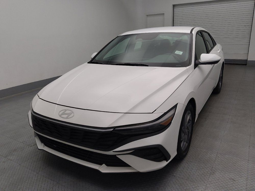 Used 2024 Hyundai Elantra SEL FWD image 15