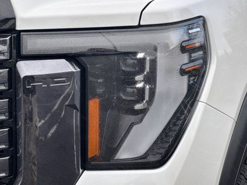 Certified 2025 GMC Sierra 2500 Denali Ultimate w/ Max Trailering Package image 52