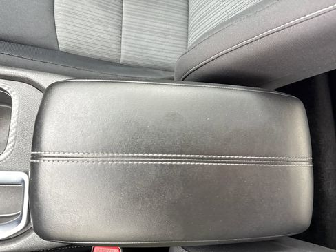 Used 2024 Nissan Sentra SV FWD image 30