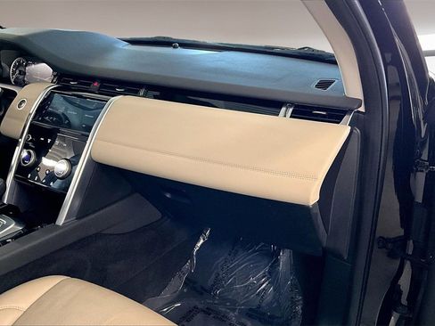 Used 2023 Land Rover Discovery Sport S image 24