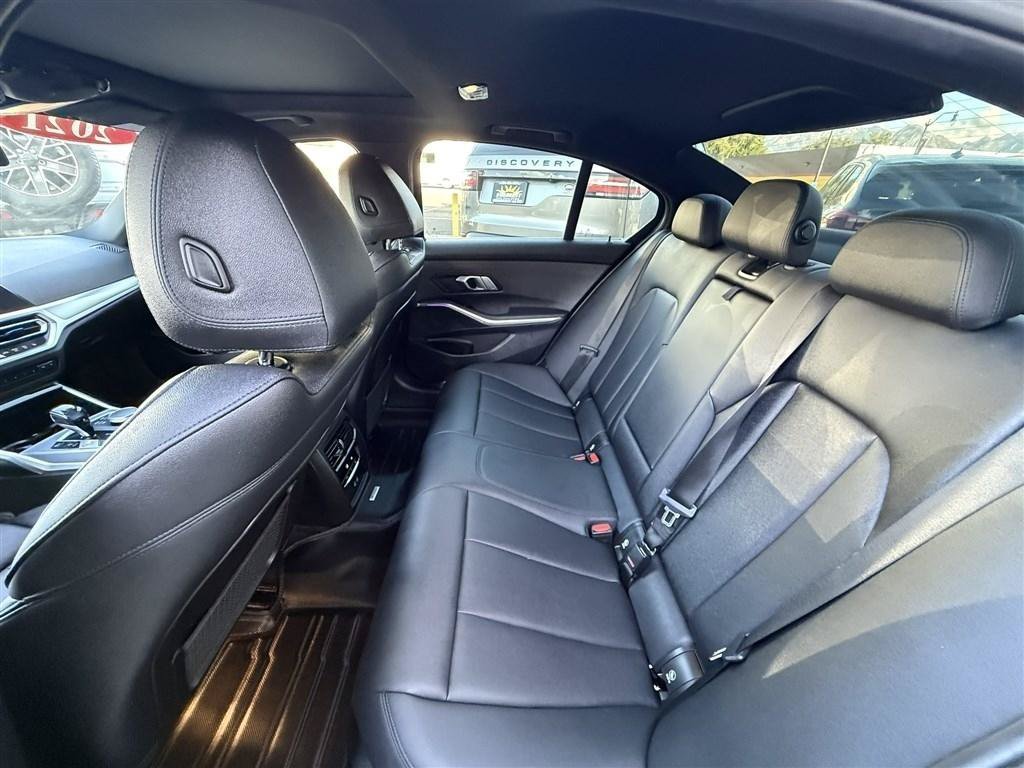 Used 2021 BMW 330i xDrive Sedan AWD/4WD image 22