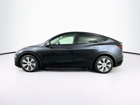 Used 2024 Tesla Model Y Long Range AWD/4WD image 4