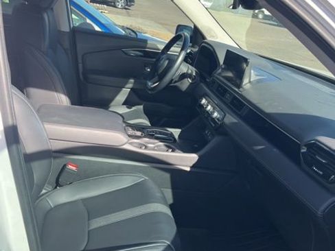 Certified 2023 Honda Pilot Touring image 29