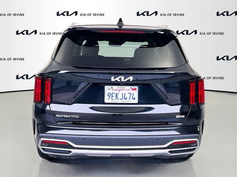 Certified 2023 Kia Sorento SX Prestige w/ Panoramic Sunroof Package image 7