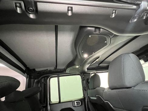 New 2026 Jeep Gladiator Mojave w/ Safety Group image 13