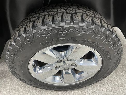 Used 2016 RAM 1500 Big Horn AWD/4WD image 16