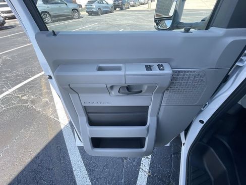 Used 2023 Ford E-350 and Econoline 350 Super Duty w/ Power Windows & Locks Group RWD image 18