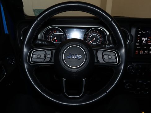 Used 2021 Jeep Gladiator Sport AWD/4WD image 25
