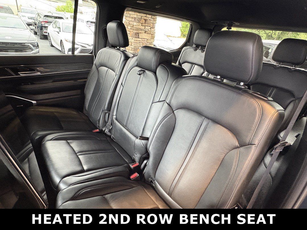 Used 2022 Jeep Wagoneer Series III w/ Rear Seat Video Group 1 AWD/4WD image 27