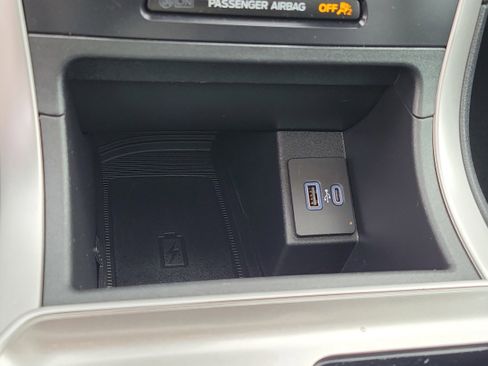 Used 2024 Ford Edge SEL w/ Convenience Package image 19