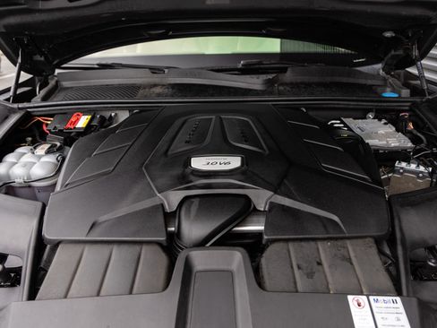 Certified 2022 Porsche Cayenne Coupe AWD/4WD image 37