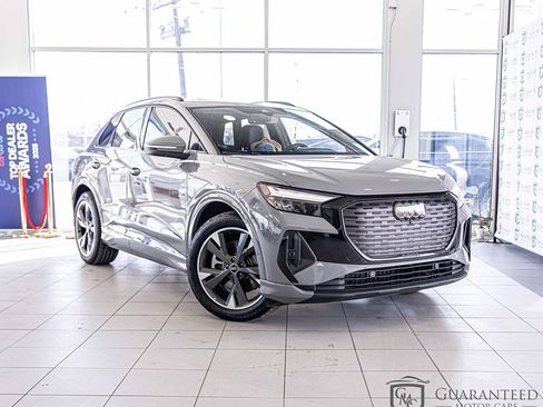 Used 2024 Audi Q4 e-tron Premium Plus w/ Premium Plus image 3