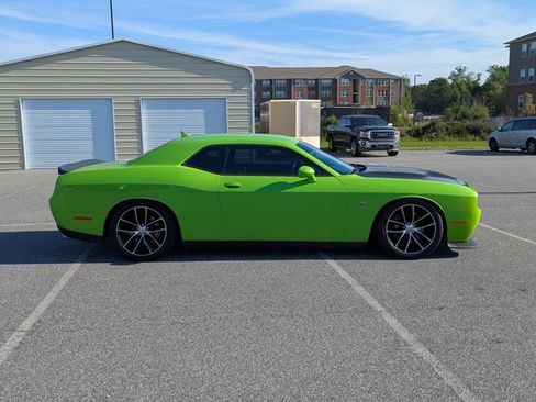 Used 2015 Dodge Challenger R/T Scat Pack image 4